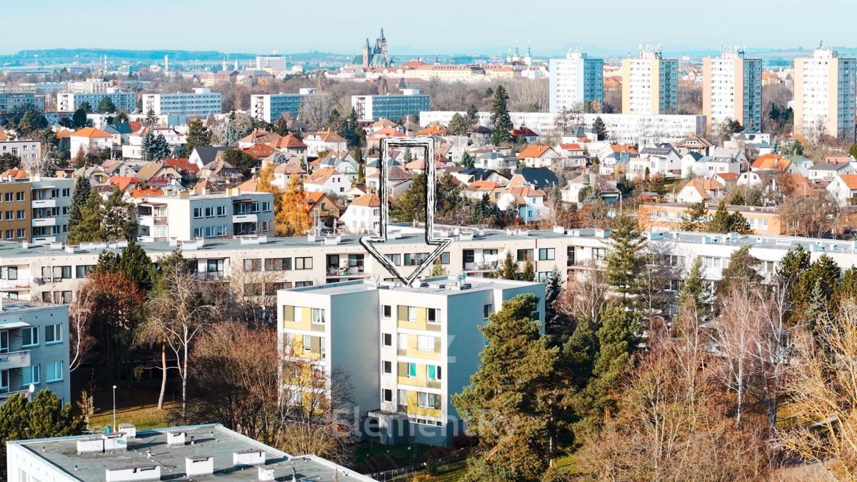 Prodej světlého bytu 4+kk (65 m²) v kompletně zrekonstruovaném domě 