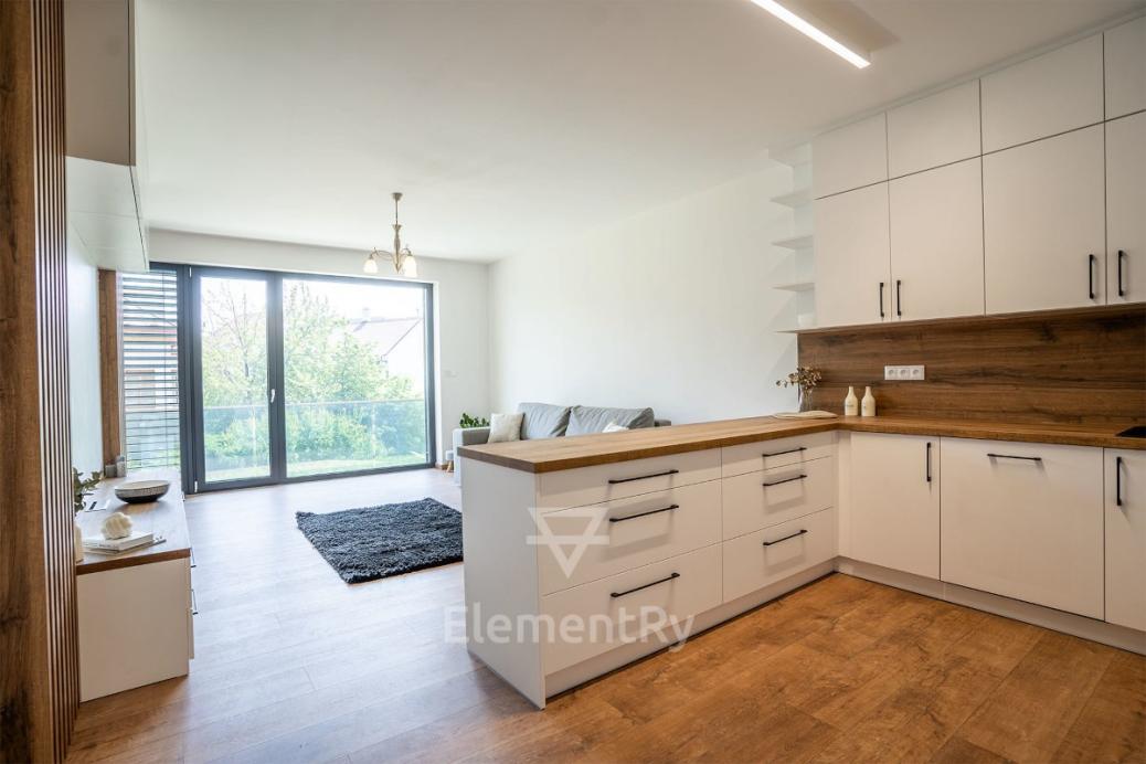 Moderní 2+kk s balkonem v Rezidenci Thera