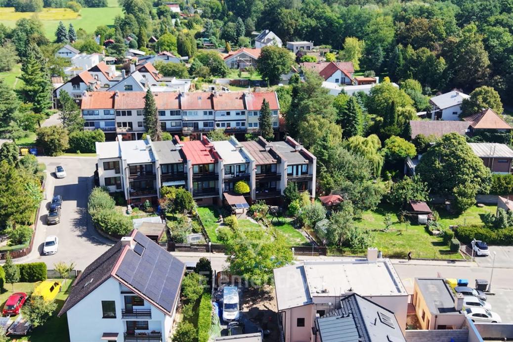 Prodej rodinného domu 4+KK se zahradou v klidné části Malšovic 