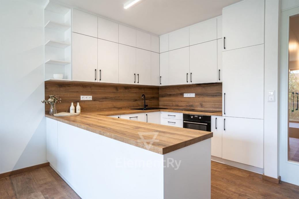 Moderní 2+kk s balkonem v Rezidenci Thera