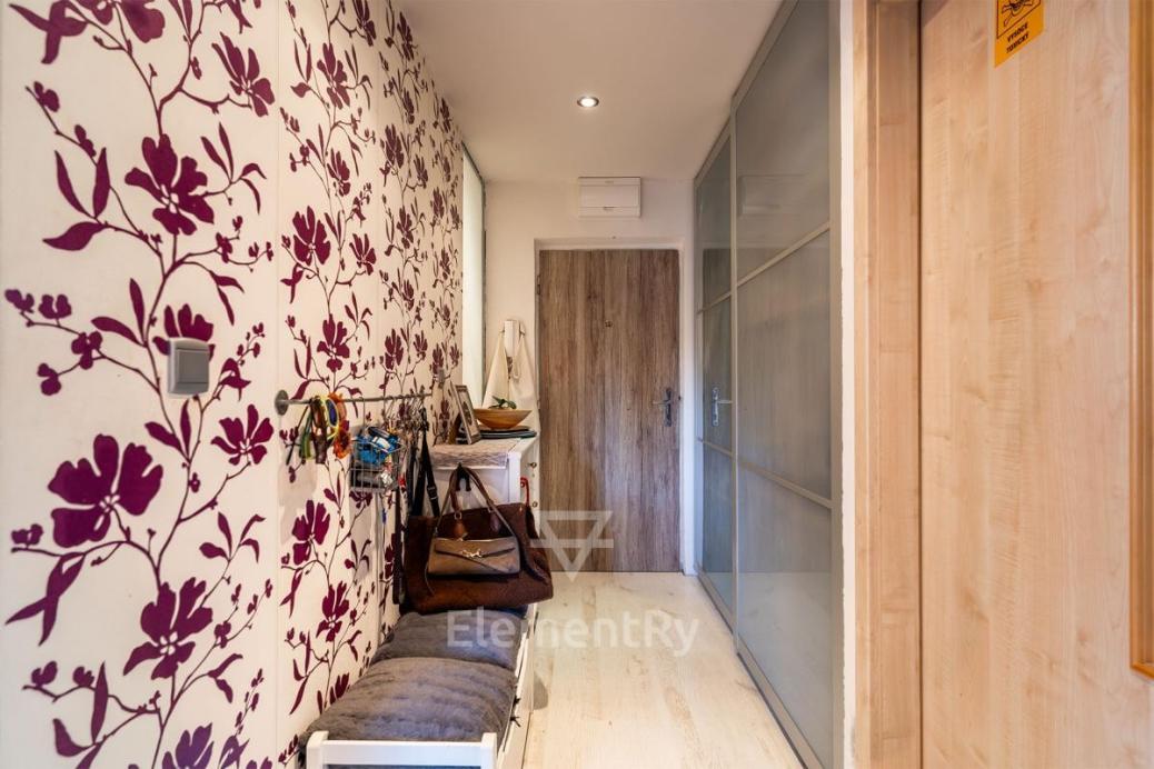 Prodej světlého bytu 4+kk (65 m²) v kompletně zrekonstruovaném domě 