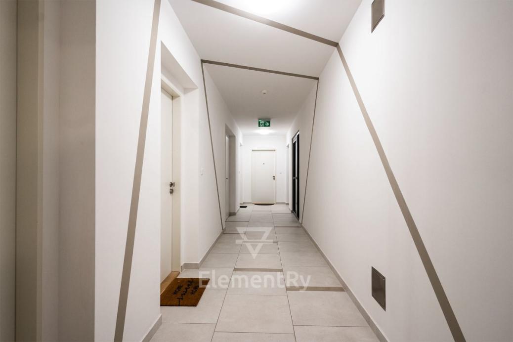 Moderní 2+kk s balkonem v Rezidenci Thera
